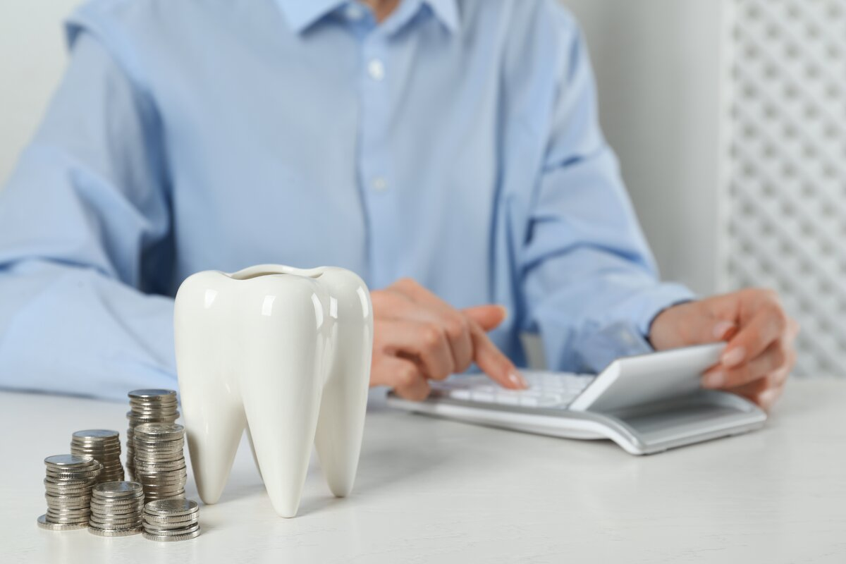 Dental Implants Price Comparison: Factors, Types And Costs