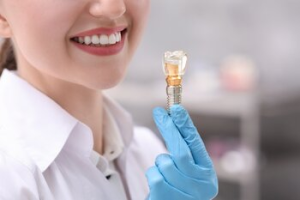 dental-implant surgery-bellavista